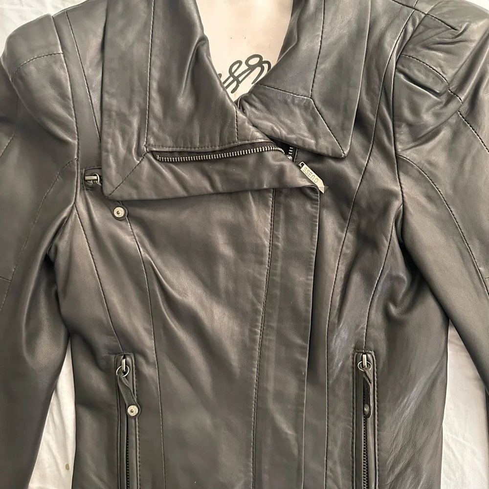 Guess black leather jacket. XS - Picture 4 of 12